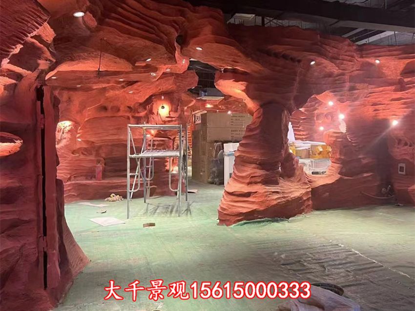 點(diǎn)擊查看詳細(xì)信息<br>標(biāo)題：溶洞民宿 閱讀次數(shù)：437